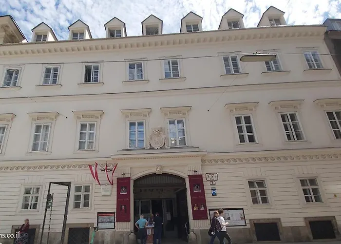 Lyla Vienna